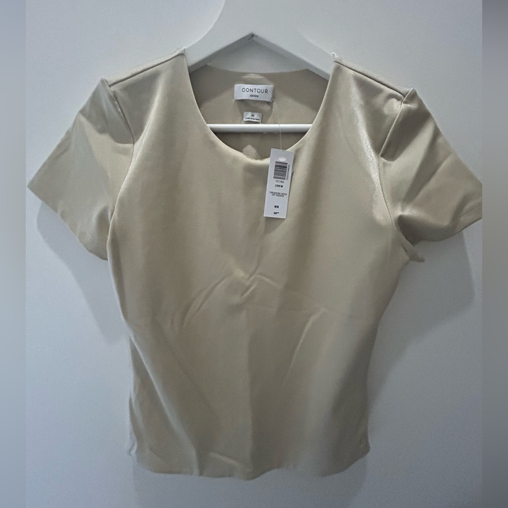 Aritzia short sleeve contour top small